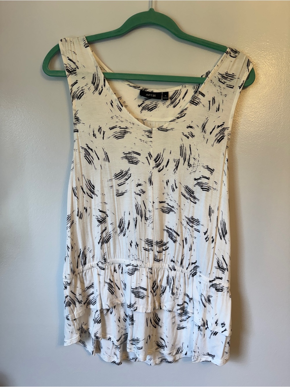 Apt. 9 White Tank Top with Black Brushstroke Print and Ruffle Hem